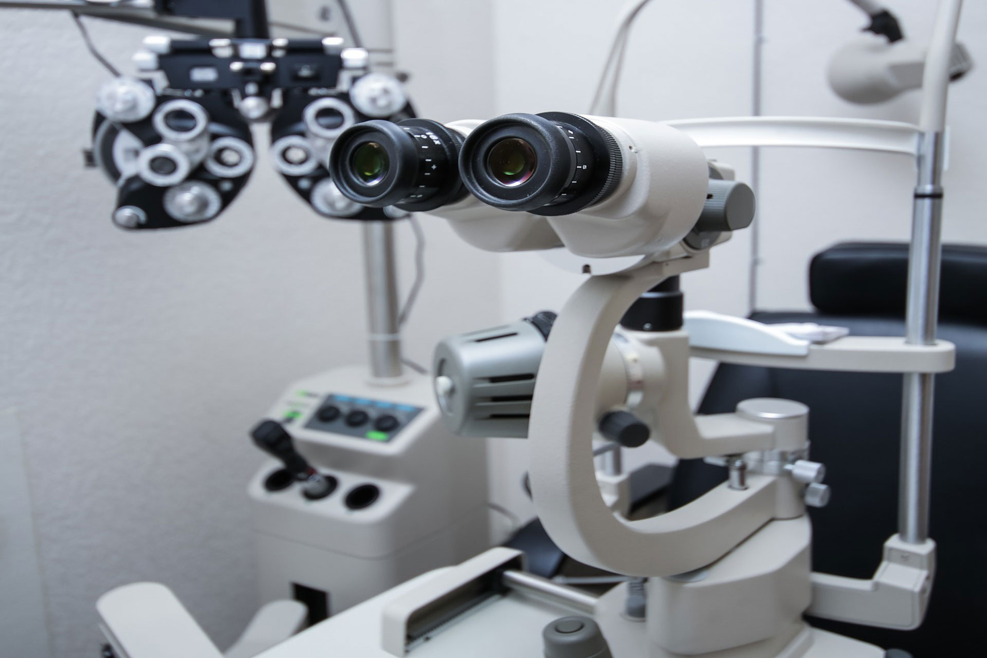 nou-echipamente-oftalmologie-in-oferta